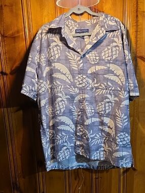 Newport Blue Men's Navy and White Pineapple Print Camp Shirt
